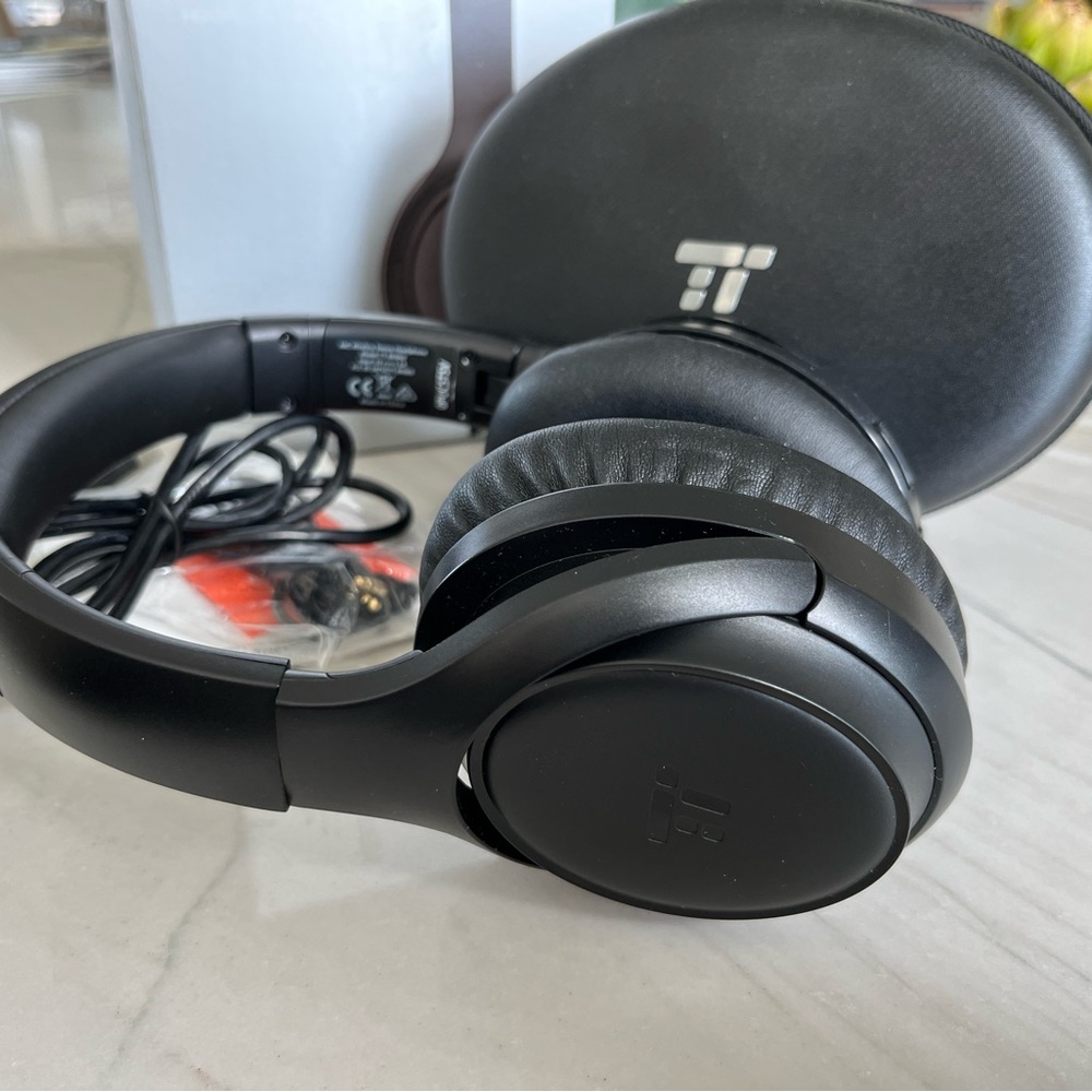 TaoTronics Noise Canceling Wireless Headphones